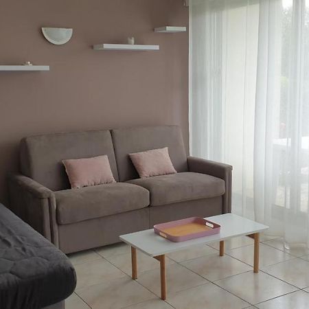 Appartement Studio proche école de voile et plage à Saint-Georges-de-Didonne Extérieur photo